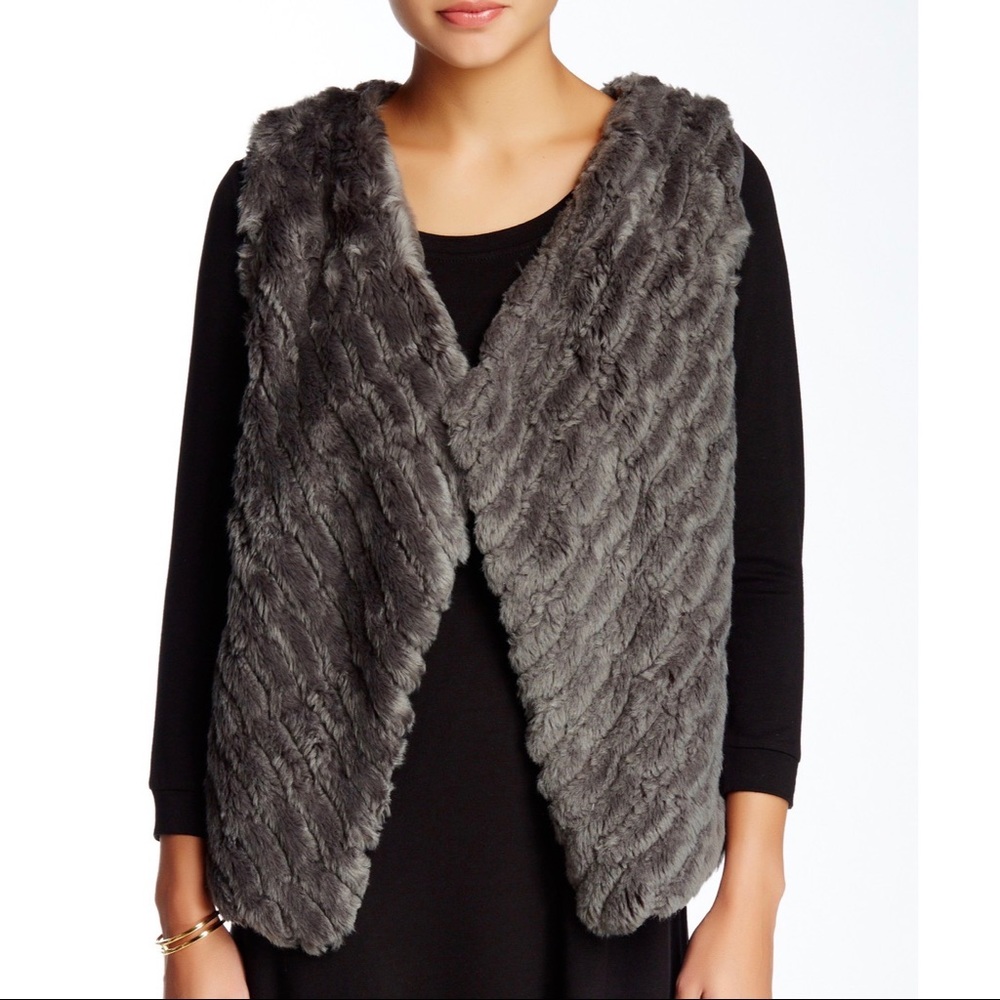 BB Dakota Grey Faux Fur Open Front Vest | Size XS